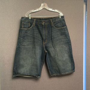 Levi’s 569 men’s size 38 waist denim shorts
